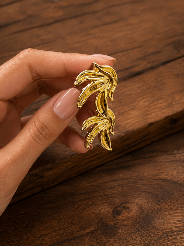 Women’s Gold-Toned Leaf Design Statement Drop Earrings
