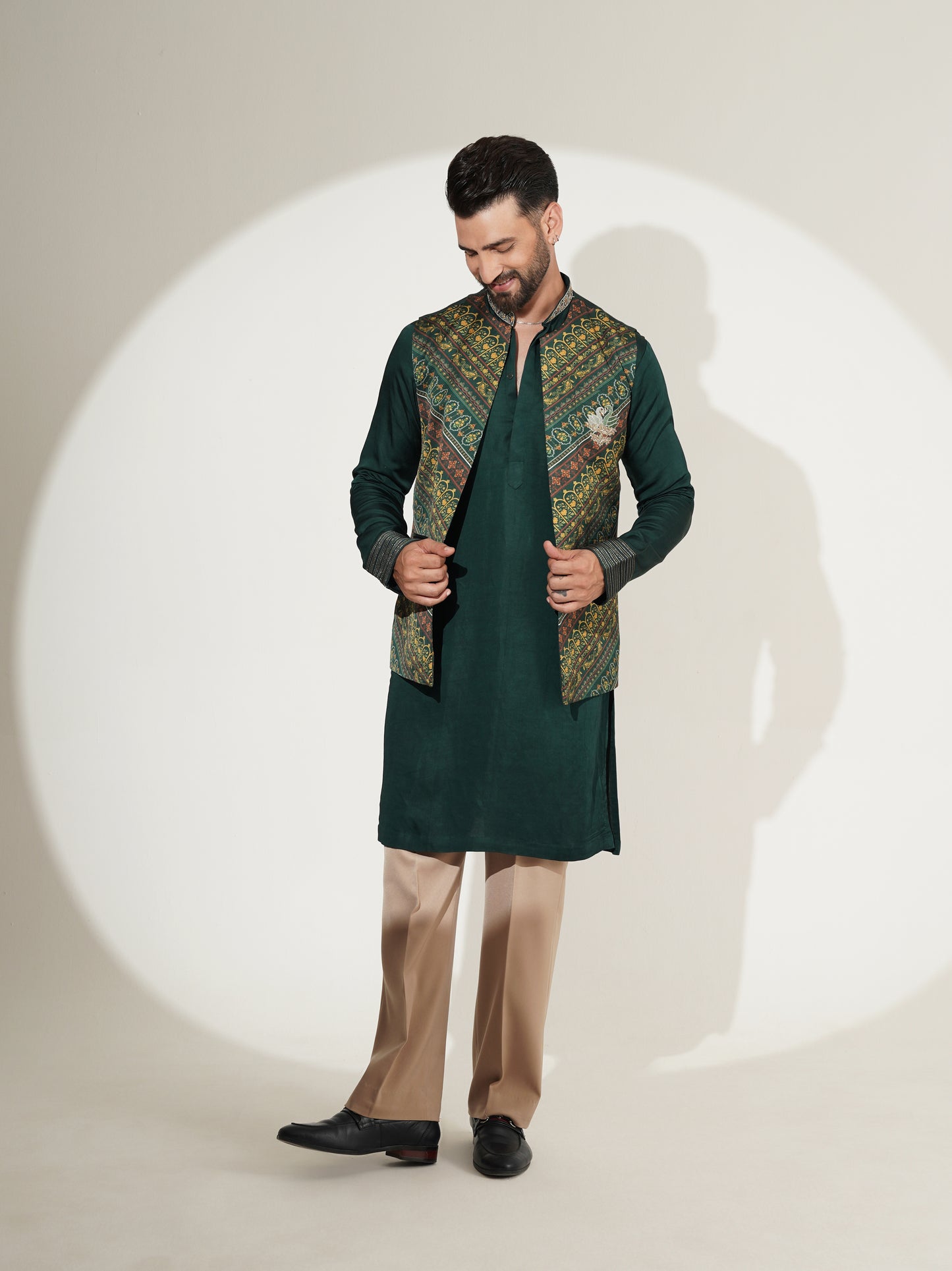 Deep green kurta and printed Bundi set, front view